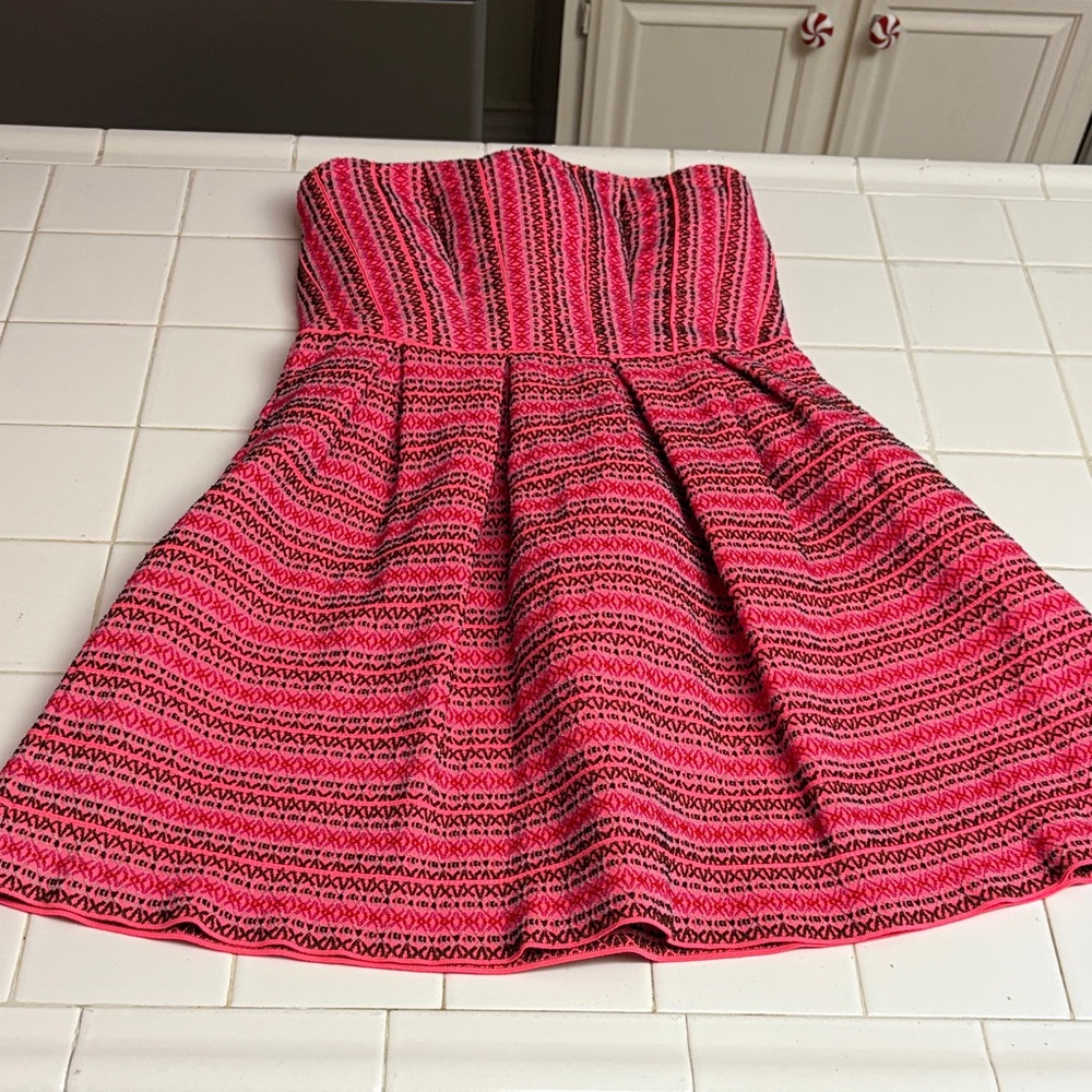 Aina Be Pink and Black Strapless Dress
